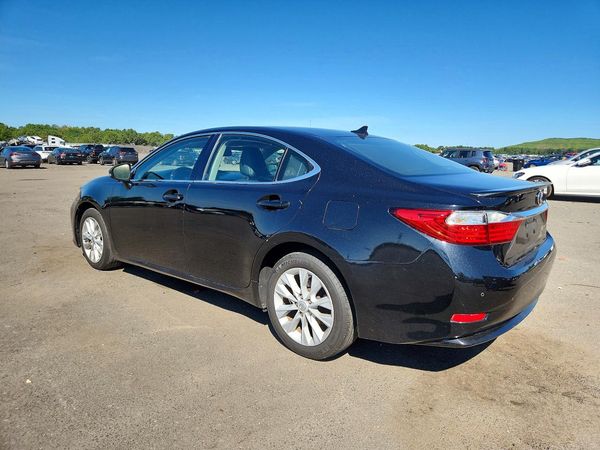 2013 LEXUS ES 300h