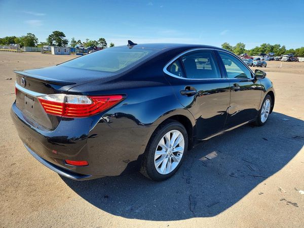 2013 LEXUS ES 300h