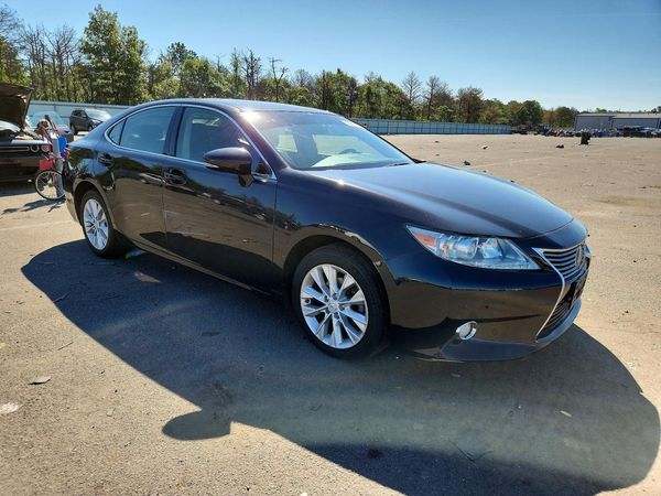 2013 LEXUS ES 300h