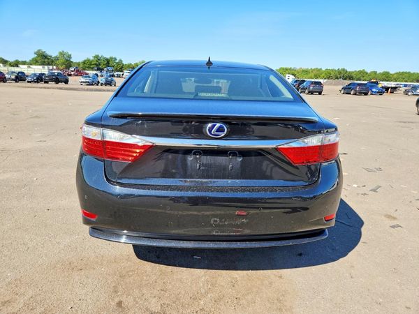 2013 LEXUS ES 300h