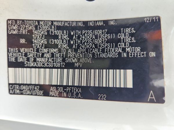 2012 TOYOTA SIENNA