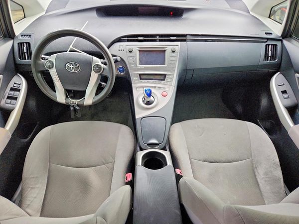 2013 TOYOTA PRIUS