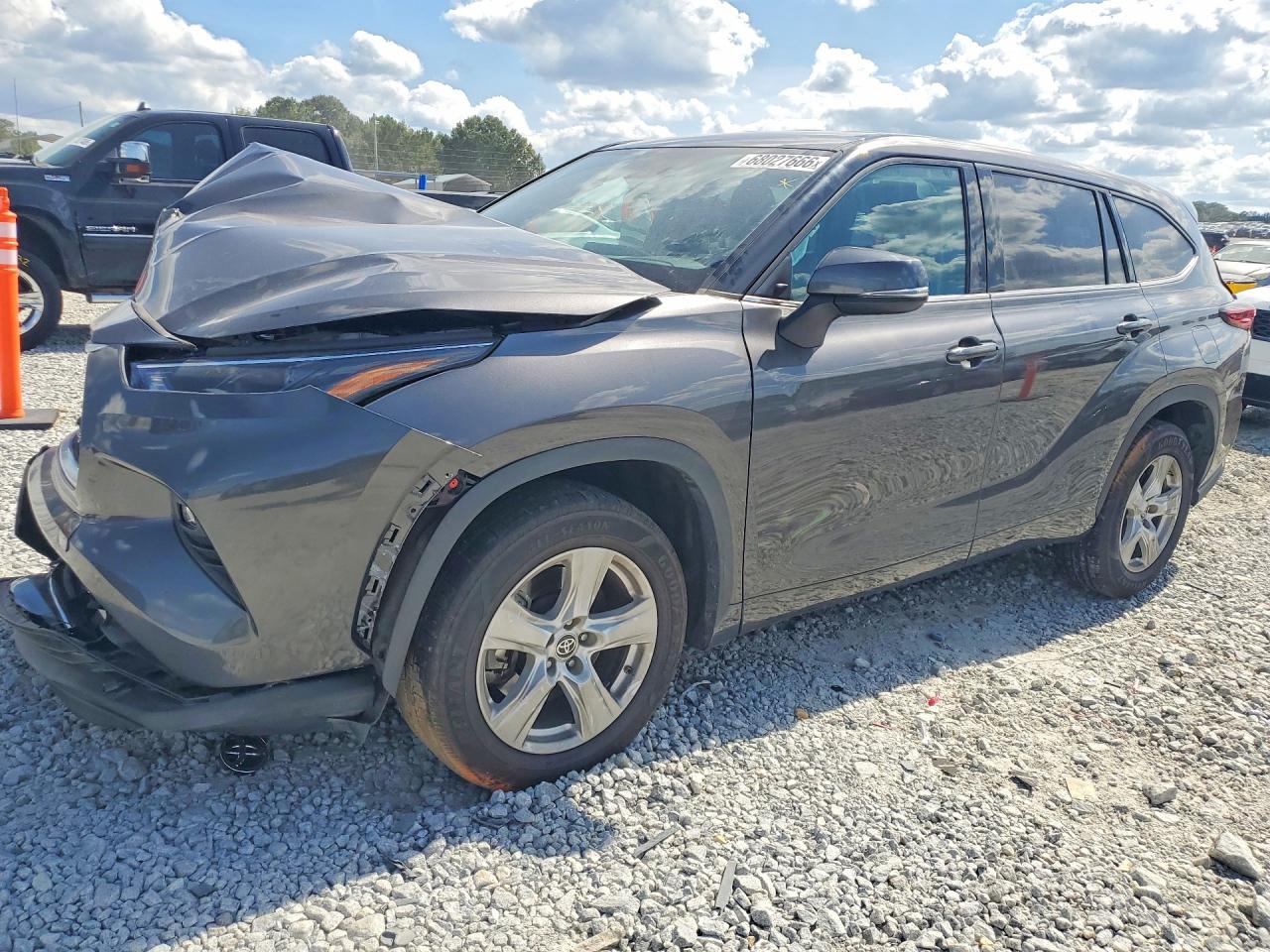 2022 TOYOTA HIGHLANDER