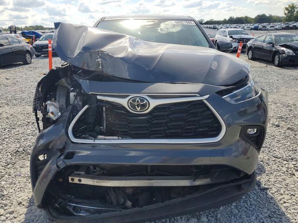 2022 TOYOTA HIGHLANDER