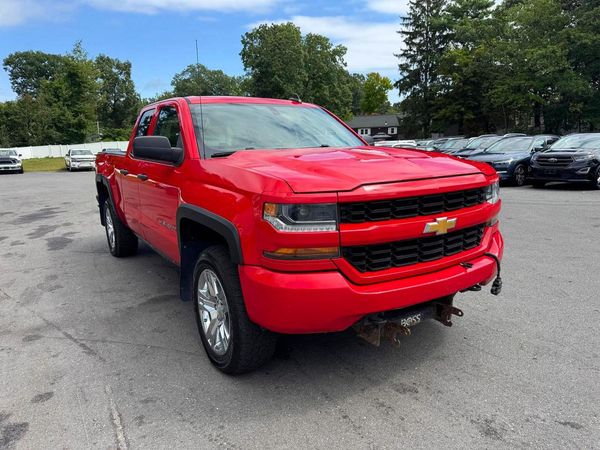 2018 CHEVROLET SILVERADO Custom