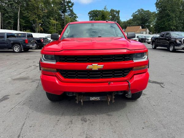 2018 CHEVROLET SILVERADO Custom