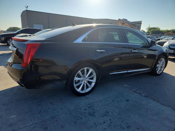 2013 CADILLAC XTS Luxury