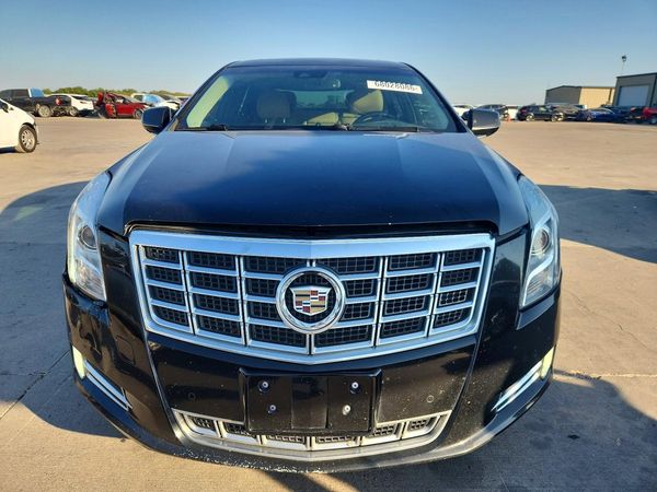 2013 CADILLAC XTS Luxury