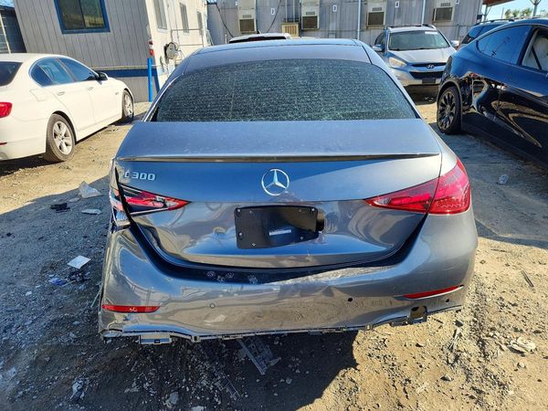 2026 MERCEDES-BENZ C