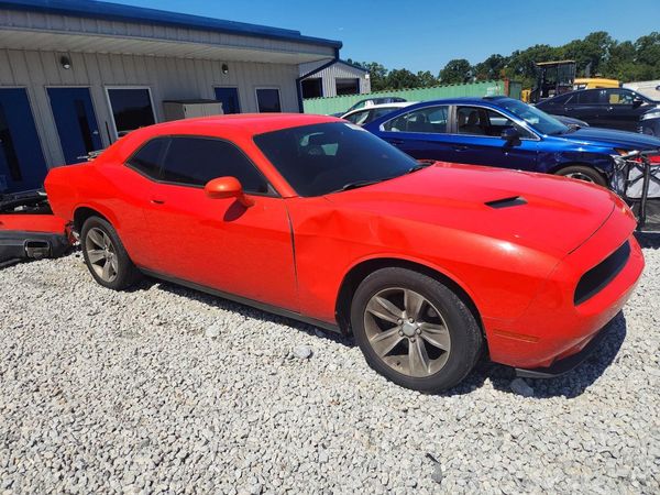 2017 DODGE CHALLENGER SXT