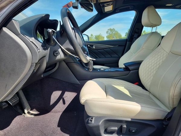 2023 INFINITI Q50 Red Sport — DENT
