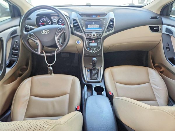 2015 HYUNDAI ELANTRA