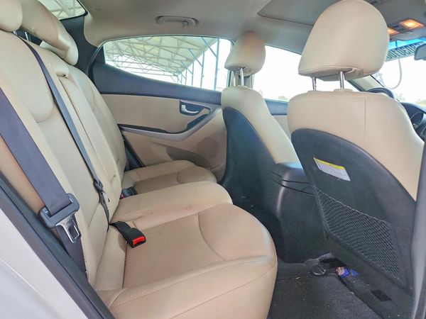 2015 HYUNDAI ELANTRA