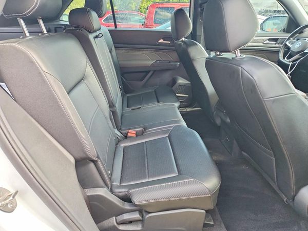 2022 VOLKSWAGEN ATLAS 4Motion SE w/ Tech