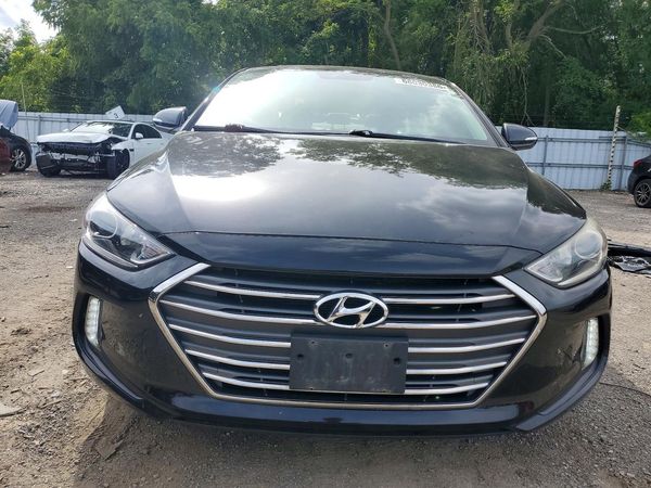 2017 HYUNDAI ELANTRA
