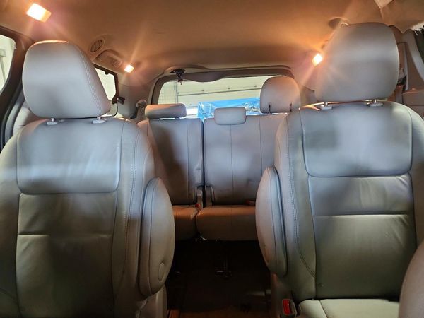 2016 TOYOTA SIENNA