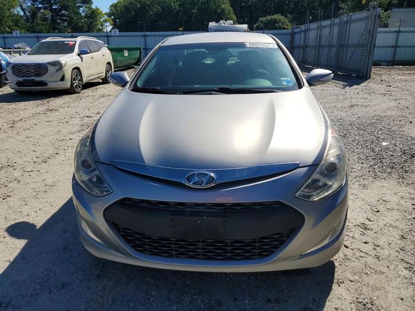 2013 HYUNDAI SONATA Hybrid / Hybrid Limited