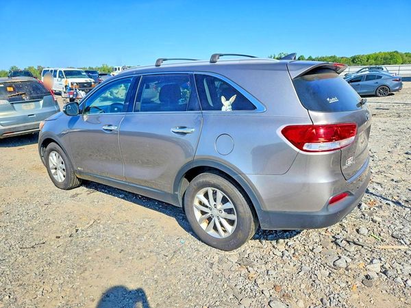 2017 KIA SORENTO L, LX