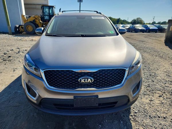 2017 KIA SORENTO L, LX