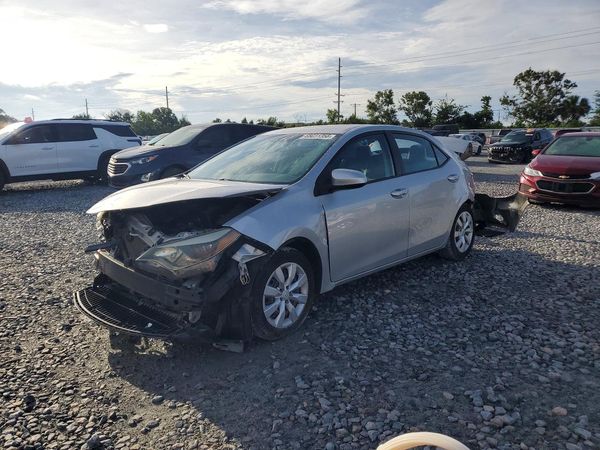 2015 TOYOTA COROLLA