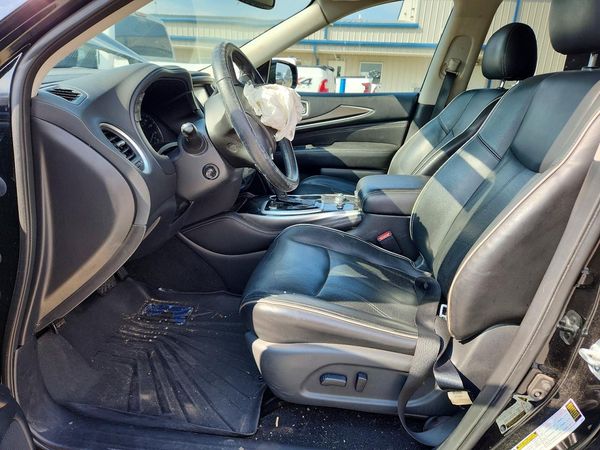 2018 INFINITI QX60 — DENT