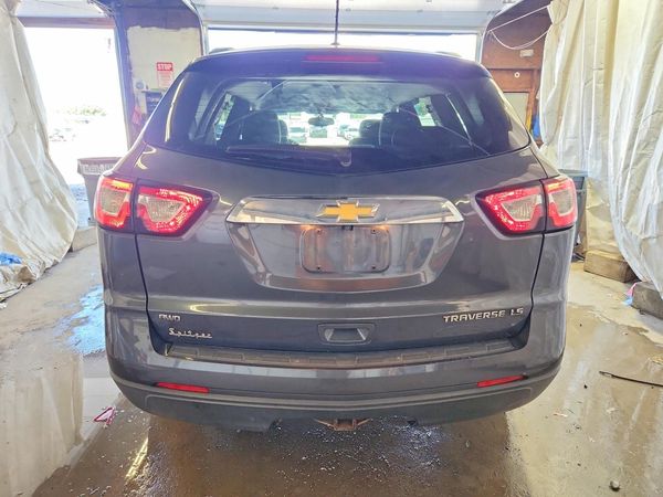 2013 CHEVROLET TRAVERSE LS