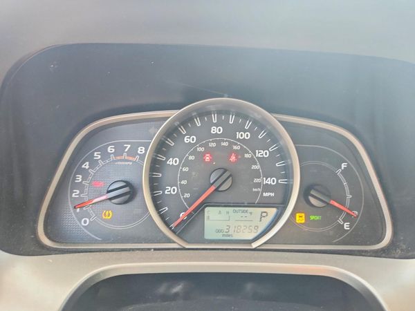 2015 TOYOTA RAV4 XLE (M Grade)