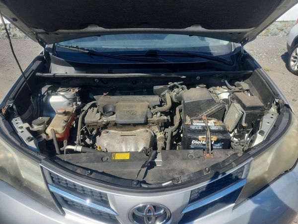 2015 TOYOTA RAV4 XLE (M Grade)