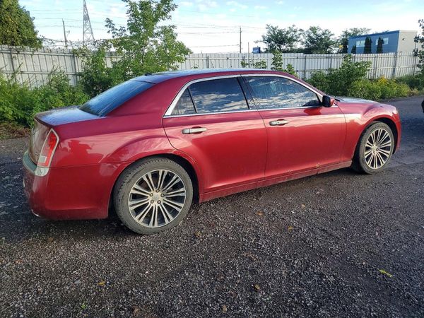 2013 CHRYSLER 300 Base/Limited