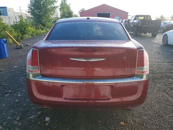 2013 CHRYSLER 300 Base/Limited