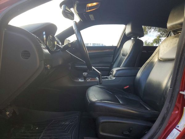 2013 CHRYSLER 300 Base/Limited