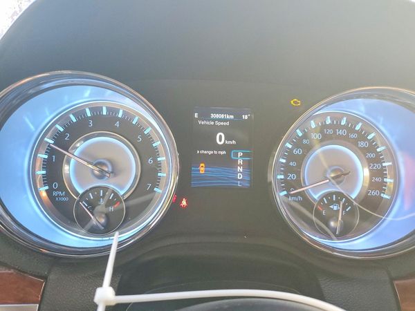 2013 CHRYSLER 300 Base/Limited