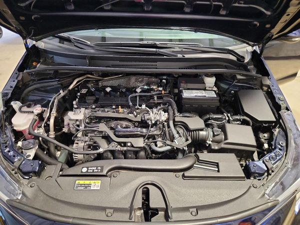 2024 TOYOTA COROLLA