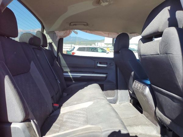 2016 TOYOTA TUNDRA