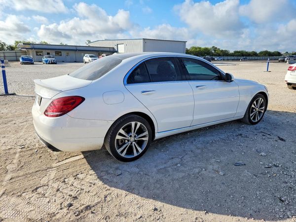 2015 MERCEDES-BENZ C Base