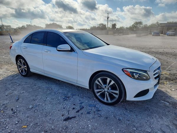 2015 MERCEDES-BENZ C Base