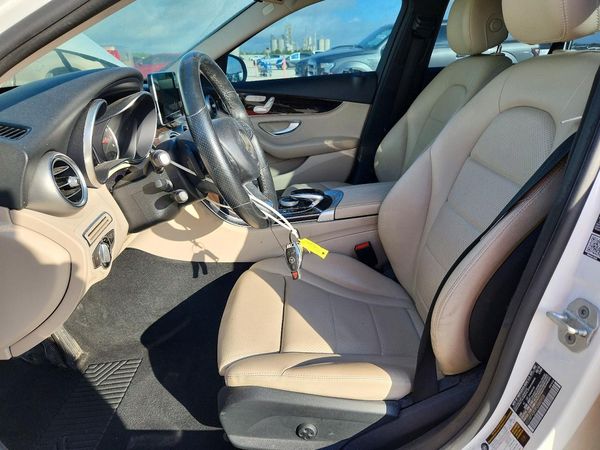 2015 MERCEDES-BENZ C Base