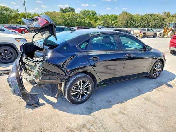 2024 KIA FORTE