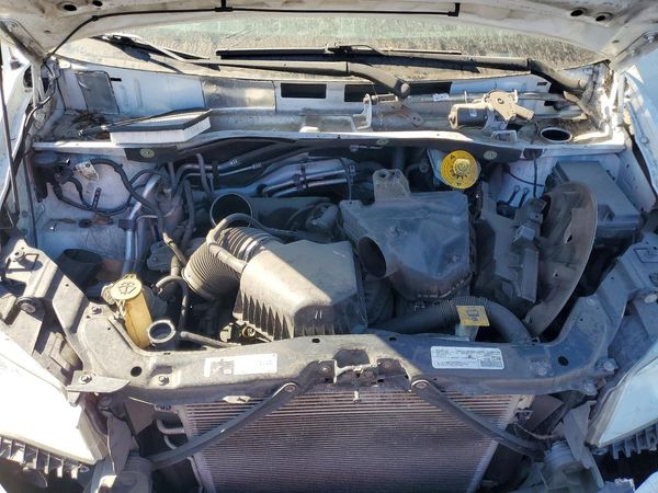 2018 DODGE CARAVAN SE — Engine bay