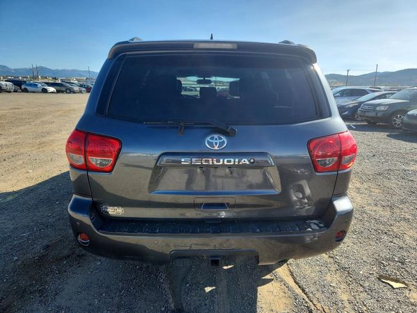 2016 TOYOTA SEQUOIA SR5 Grade