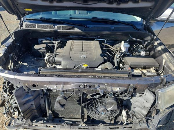 2016 TOYOTA SEQUOIA SR5 Grade