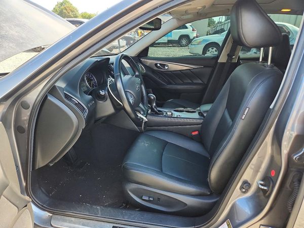 2015 INFINITI Q50