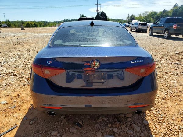 2017 ALFA ROMEO GIULIA
