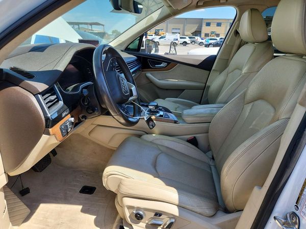 2017 AUDI Q7 quattro Prestige