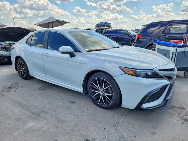 2024 TOYOTA CAMRY SOLA SE