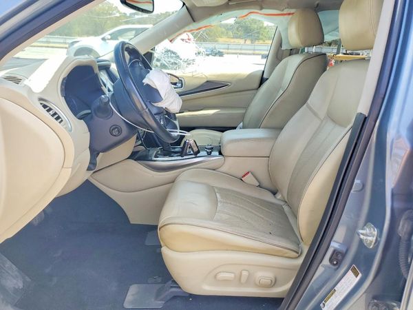 2018 INFINITI QX60 — DENT