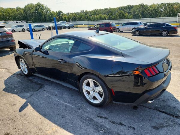 2026 FORD MUSTANG I4