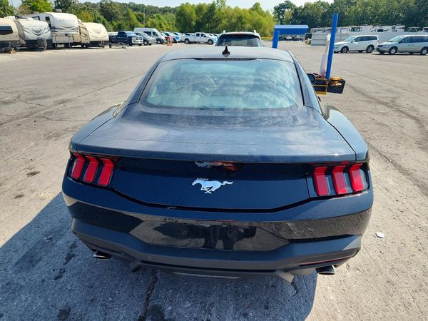 2026 FORD MUSTANG I4