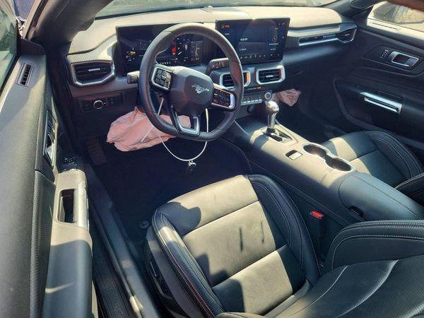 2026 FORD MUSTANG I4