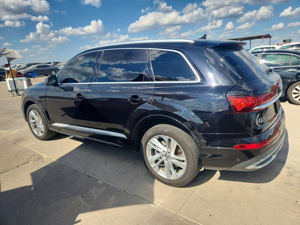 2020 AUDI Q7 quattro Premium Plus